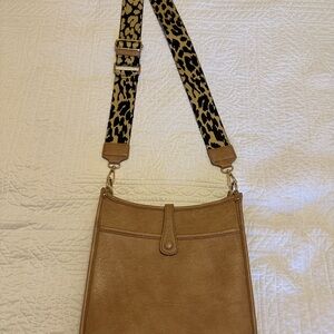 Stylish Tan Vegan Leather Bag with Leopard Strap
